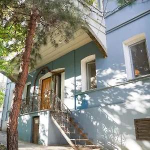  Апартаменты Chio's Place